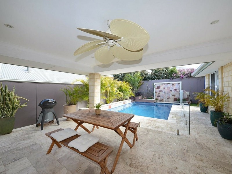 43 Rosinski Circle, Tapping WA 6065