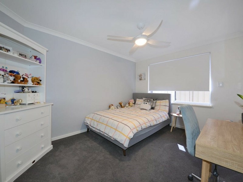 43 Rosinski Circle, Tapping WA 6065