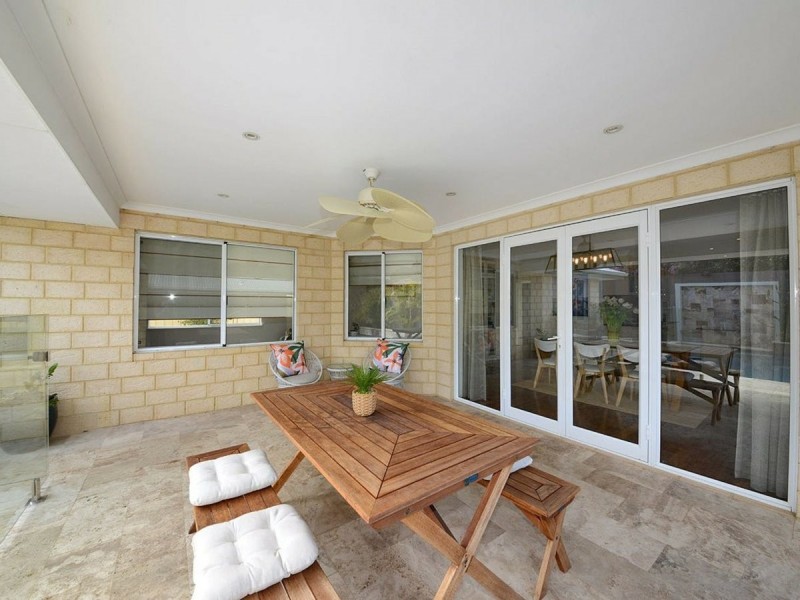 43 Rosinski Circle, Tapping WA 6065