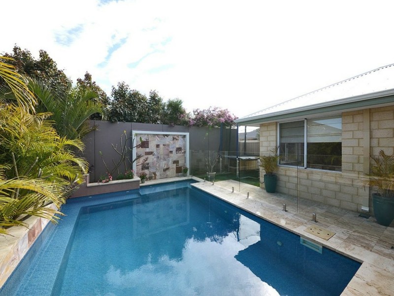 43 Rosinski Circle, Tapping WA 6065