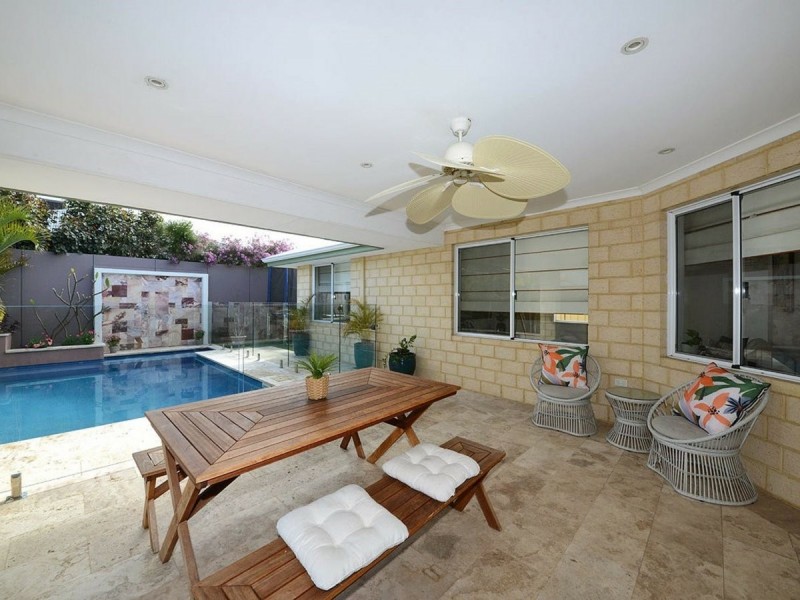 43 Rosinski Circle, Tapping WA 6065