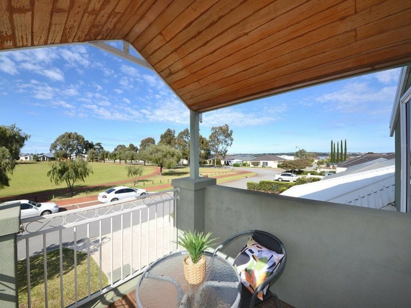 43 Rosinski Circle, Tapping WA 6065