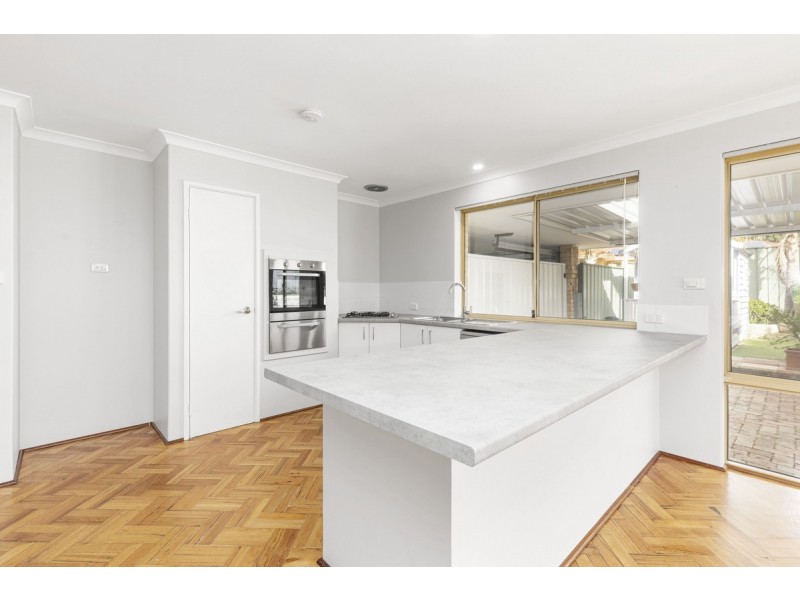 42 Stradbroke Gardens, Ridgewood WA 6030