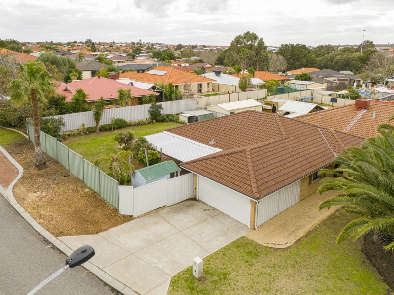 42 Stradbroke Gardens, Ridgewood WA 6030