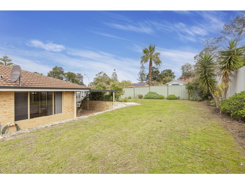 42 Stradbroke Gardens, Ridgewood WA 6030