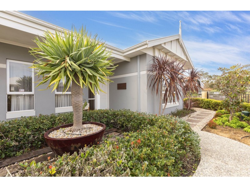 69 Kangaroo Avenue, Kwinana Town Centre WA 6167