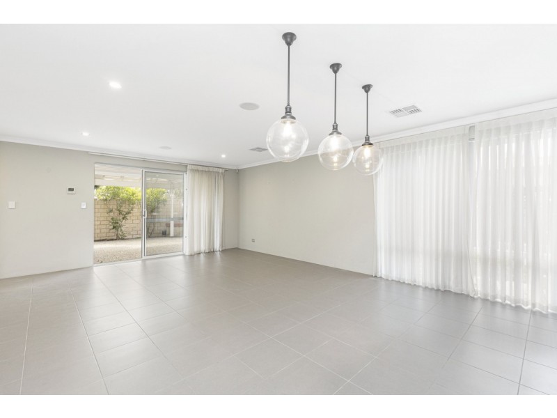 69 Kangaroo Avenue, Kwinana Town Centre WA 6167