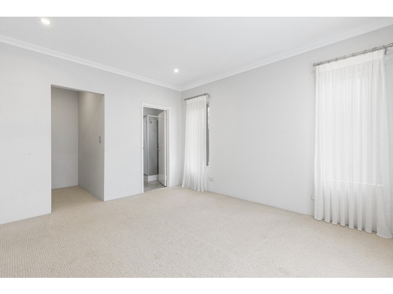 69 Kangaroo Avenue, Kwinana Town Centre WA 6167