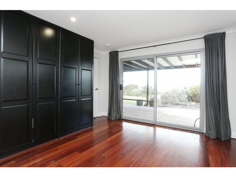 25 Ashley Avenue, Quinns Rocks WA 6030