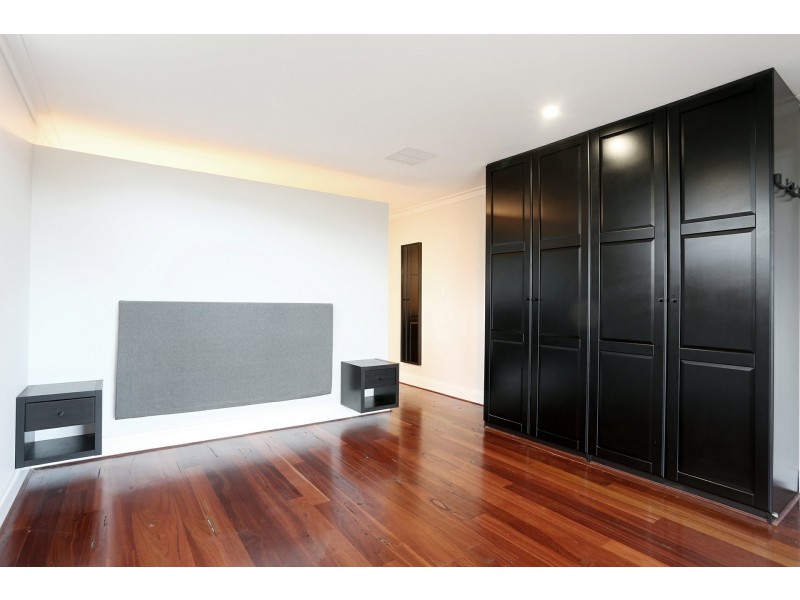 25 Ashley Avenue, Quinns Rocks WA 6030