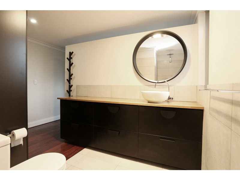 25 Ashley Avenue, Quinns Rocks WA 6030