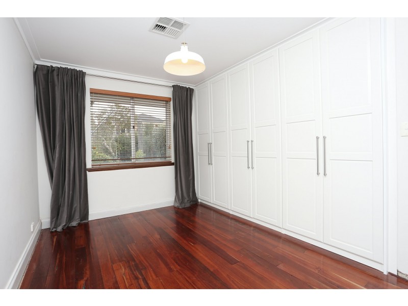 25 Ashley Avenue, Quinns Rocks WA 6030