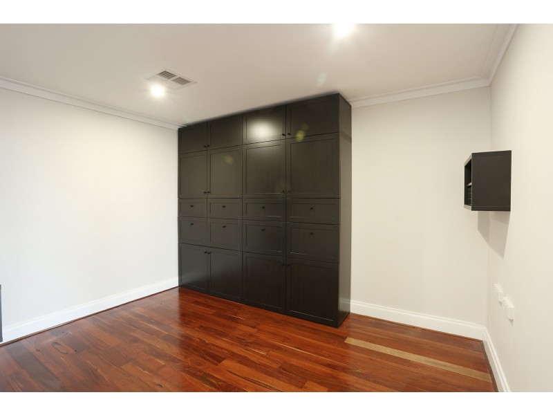 25 Ashley Avenue, Quinns Rocks WA 6030