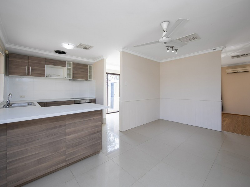 55 Redcliffe Avenue, Balga WA 6061