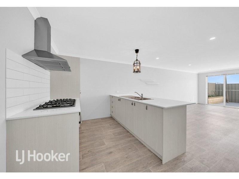 6 Urobilin Loop, Eglinton WA 6034