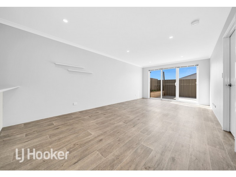 6 Urobilin Loop, Eglinton WA 6034