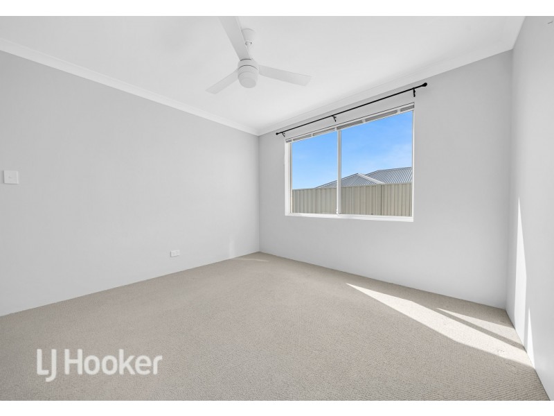 6 Urobilin Loop, Eglinton WA 6034