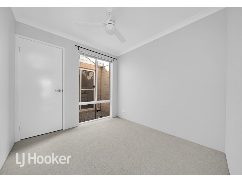 6 Urobilin Loop, Eglinton WA 6034