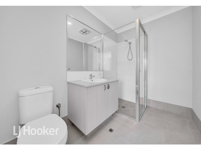 6 Urobilin Loop, Eglinton WA 6034