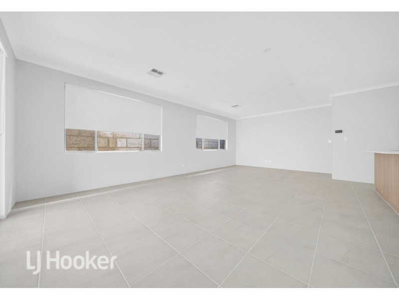 31 Aduro St, Eglinton WA 6034