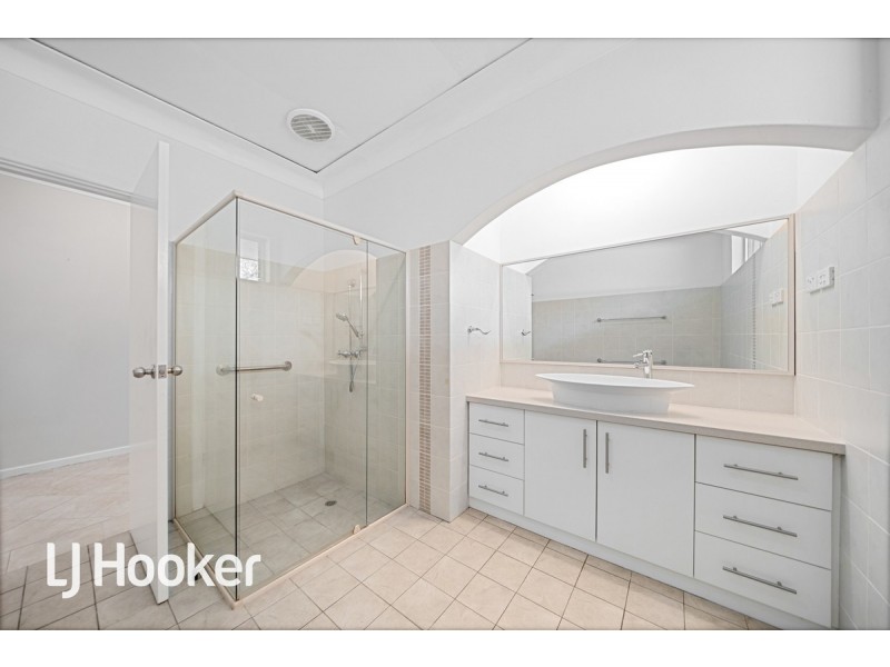 2/220 Great Eastern Highway, Glen Forrest WA 6071