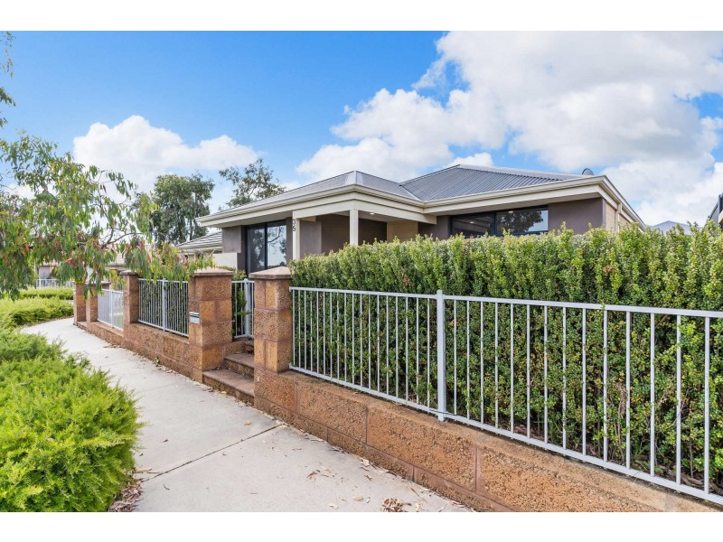 35 Grandis Boulevard, Banksia Grove WA 6031