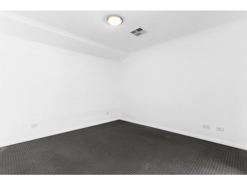 35 Grandis Boulevard, Banksia Grove WA 6031