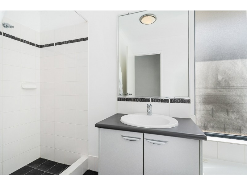 35 Grandis Boulevard, Banksia Grove WA 6031