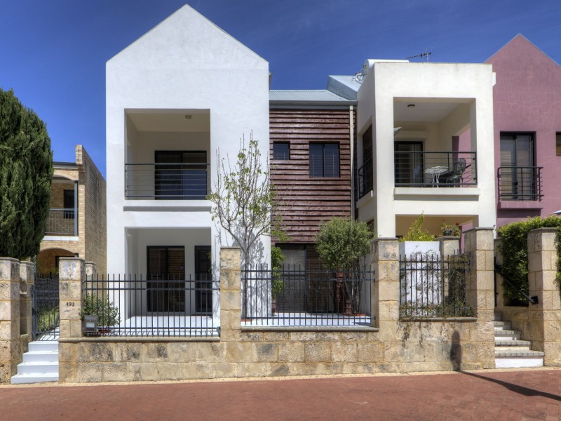 493 Lakeside Drive, Joondalup WA 6027