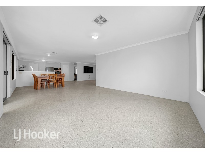 42 Coatbridge Circuit, Kinross WA 6028