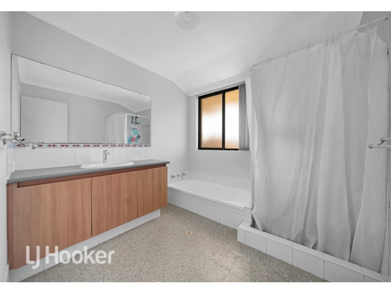 42 Coatbridge Circuit, Kinross WA 6028