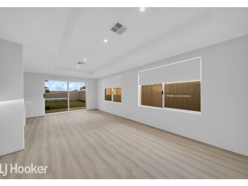 21 Capilano Avenue, Yanchep WA 6035