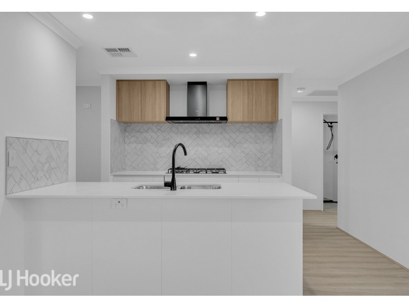 21 Capilano Avenue, Yanchep WA 6035