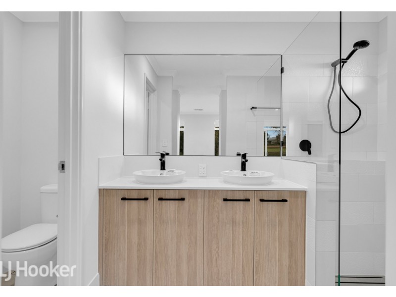 21 Capilano Avenue, Yanchep WA 6035