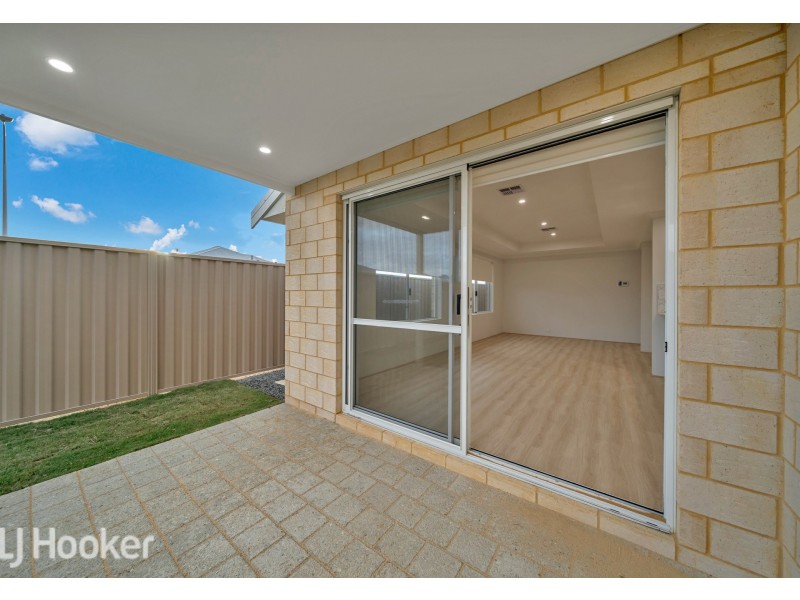 21 Capilano Avenue, Yanchep WA 6035