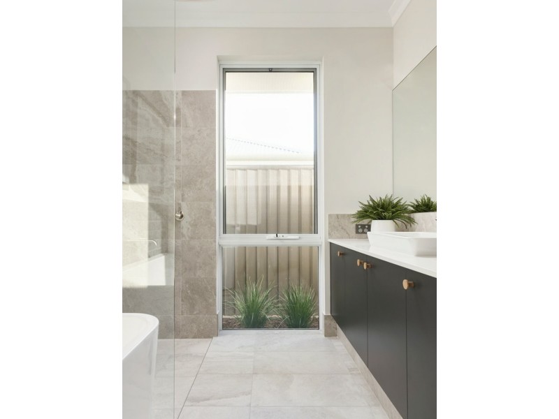 5 Spinosa Chase, Jindalee WA 6036