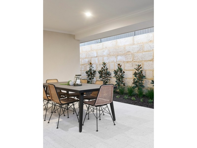 5 Spinosa Chase, Jindalee WA 6036