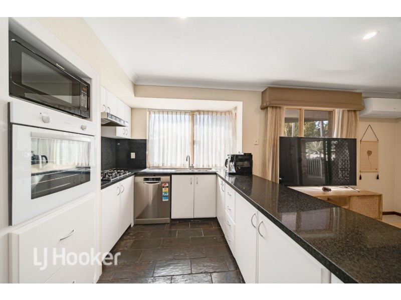 1 Apalie Trail, Edgewater WA 6027