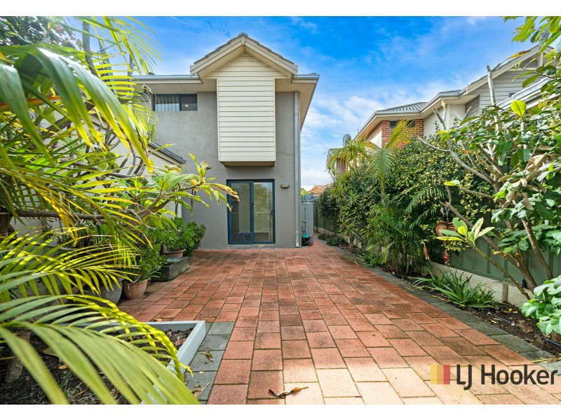 Unit 17/40 Hollins Bend, Madeley WA 6065