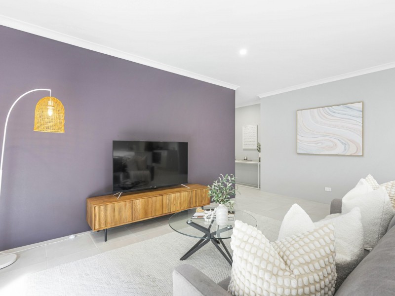 15 Lipson Way, Eglinton WA 6034