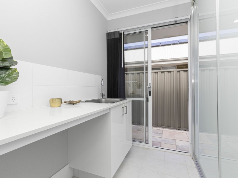 15 Lipson Way, Eglinton WA 6034