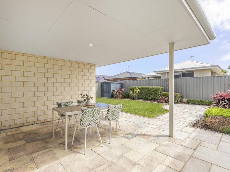 15 Lipson Way, Eglinton WA 6034