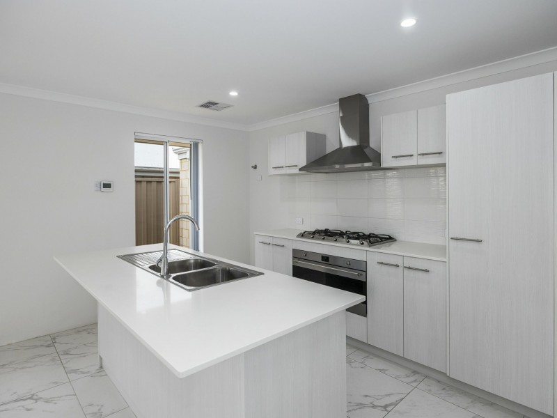 5 Lexicon Road, Yanchep WA 6035