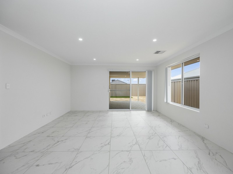 5 Lexicon Road, Yanchep WA 6035