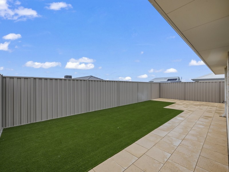 5 Lexicon Road, Yanchep WA 6035