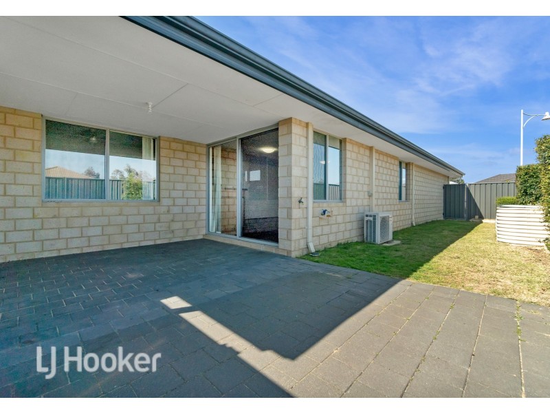 9 Montane Turn, Banksia Grove WA 6031