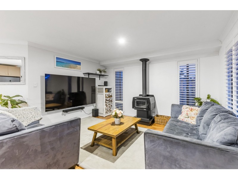 16 Rathkeale Boulevard, Ridgewood WA 6030