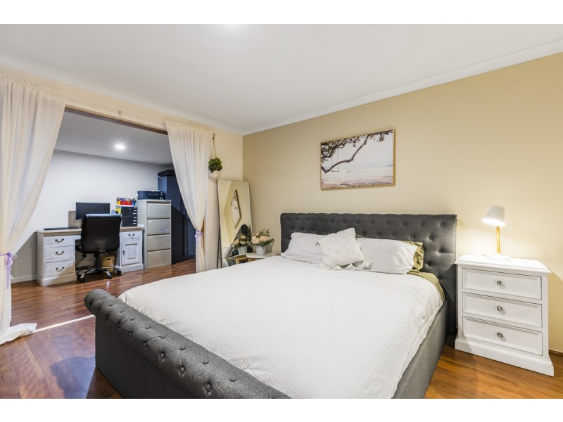 16 Rathkeale Boulevard, Ridgewood WA 6030