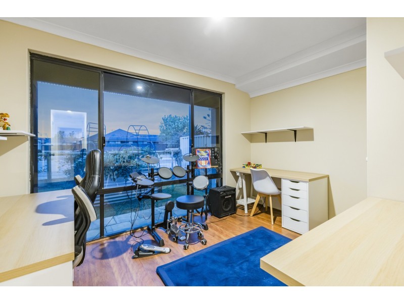 16 Rathkeale Boulevard, Ridgewood WA 6030