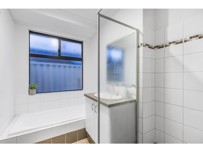 16 Rathkeale Boulevard, Ridgewood WA 6030